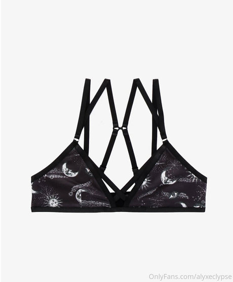 alyxeclypse onlyfans ass