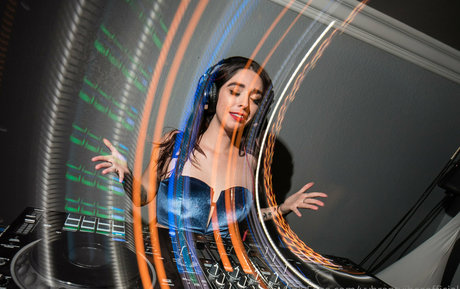 vybrantvibesofficial leaked only fans