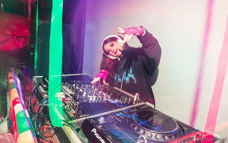 vybrantvibesofficial onlyfans leaked tits