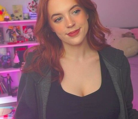 louiseyhannah onlyfans leaks nudes