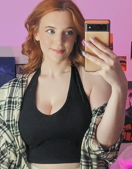 louiseyhannah onlyfans nudes leak