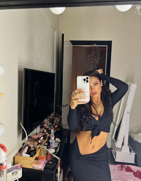 Di melison feet onlyfans