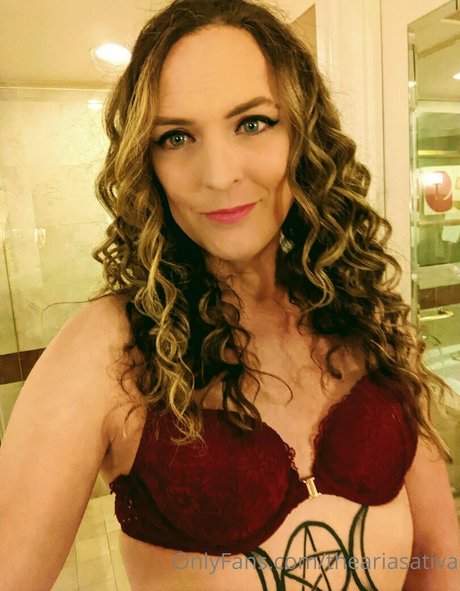 theariasativa free only fans