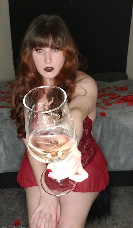 crimsonfuryfree boobs onlyfans