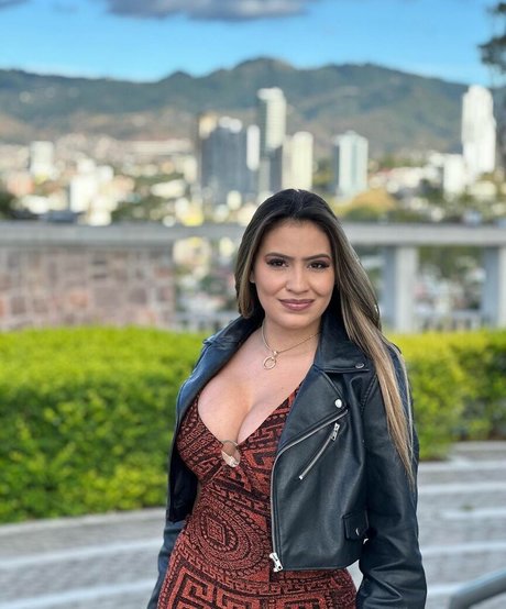 Alejandra Rubio onlyfans pics