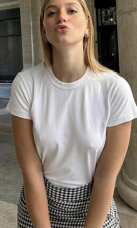 Marine Dauchez onlyfans fotos