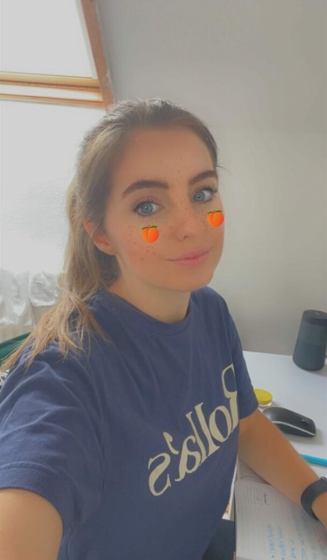 Averytinyleaf only fans leaked porn