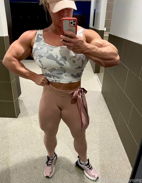 aleeshayoung leaks onlyfans