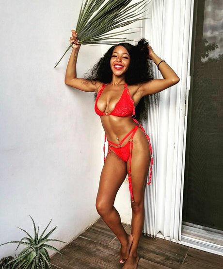 Cherry Latto onlyfans desnuda