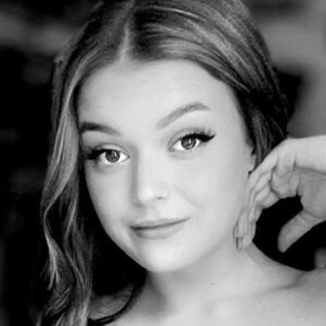 Selinaaa__xox only fans leaked porn