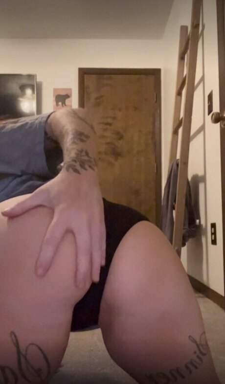 karliebrooks onlyfans nudes leak