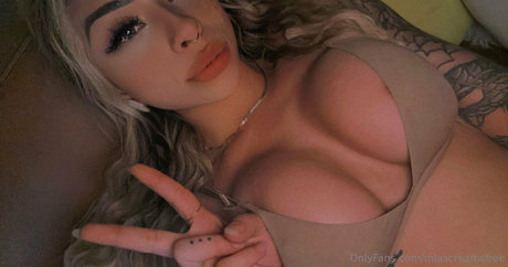 miascreamsfree only fans review