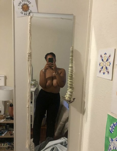 The Mermaid Diaries onlyfans model