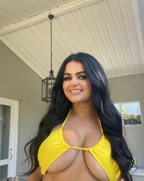 taylorxoxox onlyfans strip