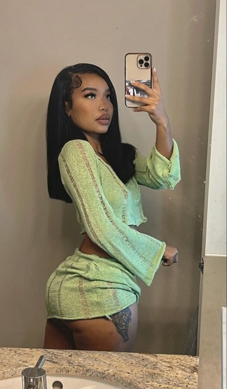 mikaadenise naked onlyfans leaks