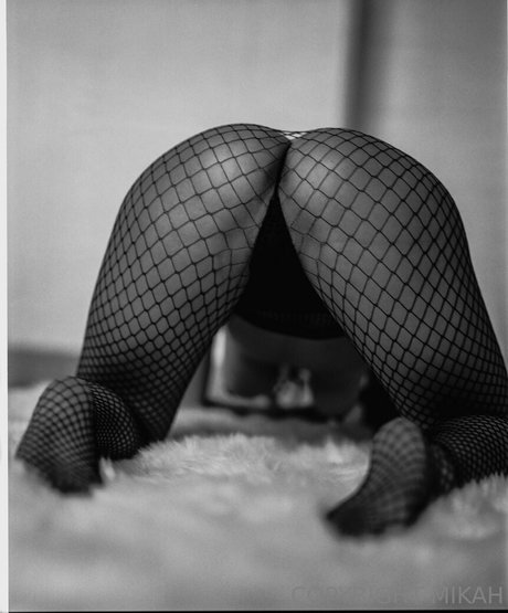 mikahvip onlyfans nudes leak