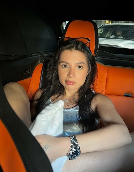 tenderlybae onlyfans model photo