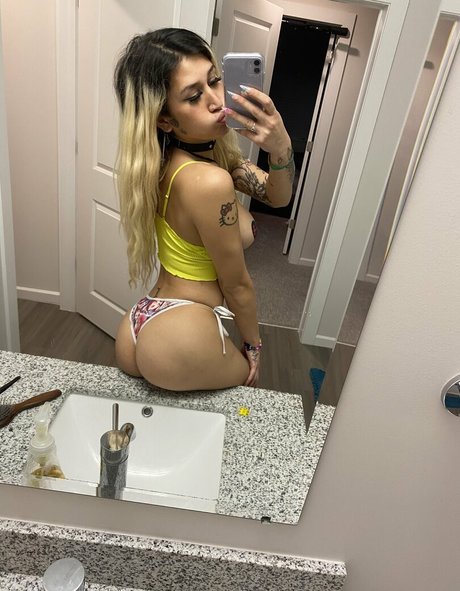 Josie Ramos onlyfans strip tease