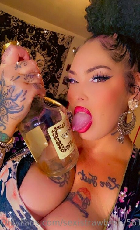 sexistrawberry5611 leaked nudes onlyfans