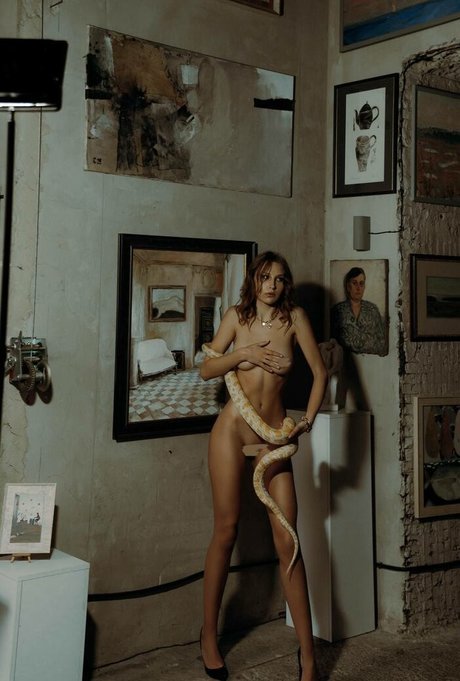 irina moore_ onlyfans sextape