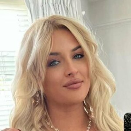 Jill Leslie onlyfans model photo