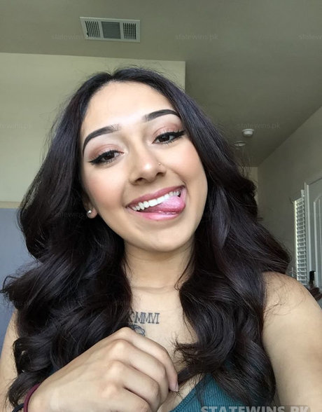 Mariah Castellanos onlyfans lean