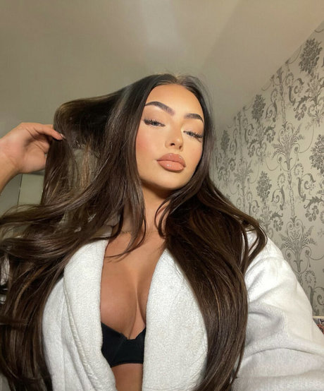 Kiera Lucy porn onlyfans