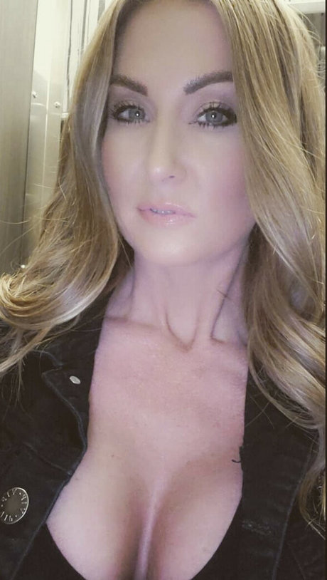 AmberHaines26 onlyfans leaked