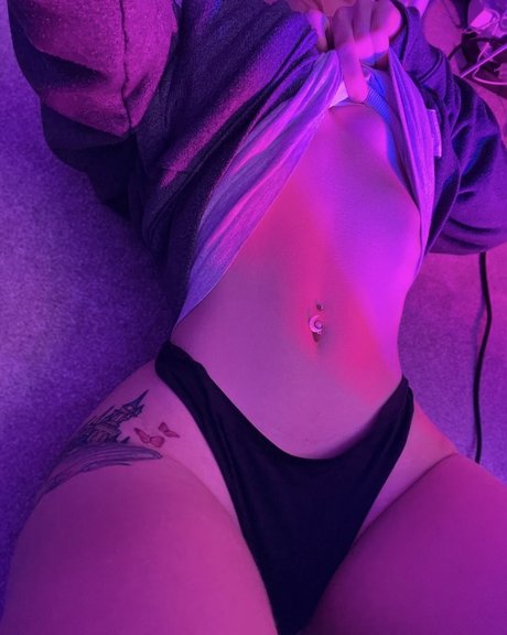 naiadeityy new onlyfans leaks