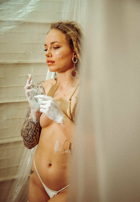 thatkansasgirlfree onlyfans