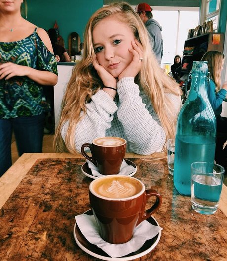 Ashton Hatchell only fans pictures