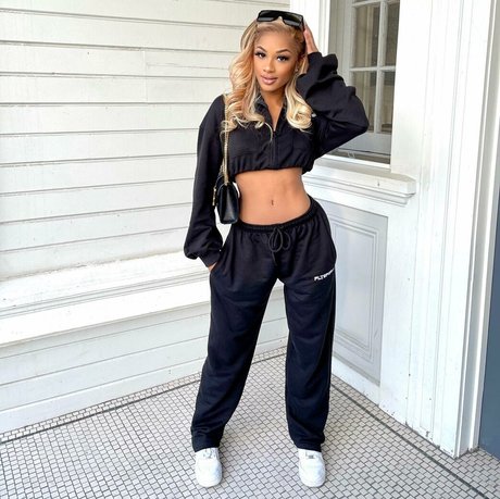 Breann Llewelyn onlyfans leak