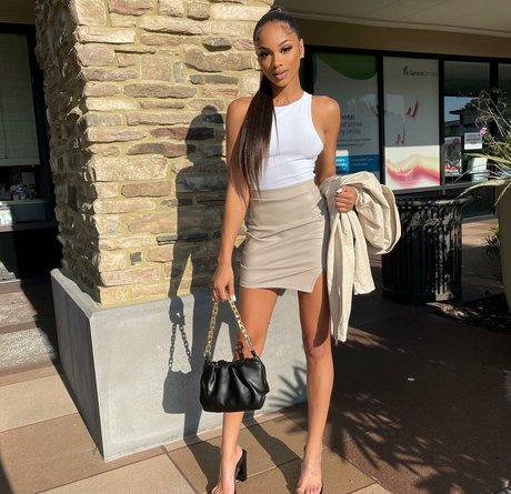 Breann Llewelyn onlyfans leaked pics