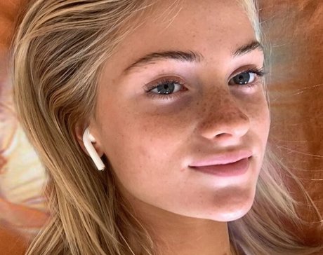 Chessielewis onlyfans pictures