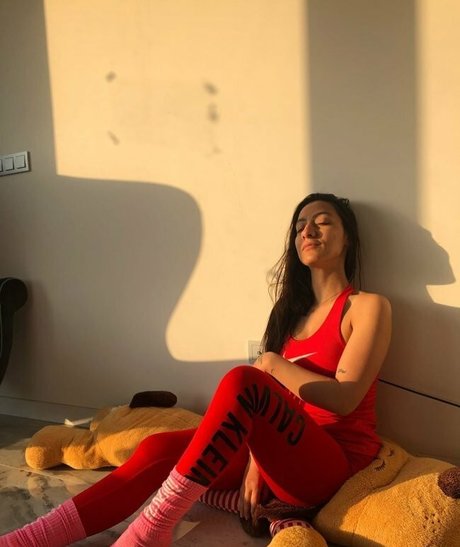 Nurdan Paksoy only fans naked