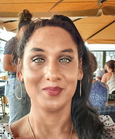 Natassia Crystal nsfw onlyfans