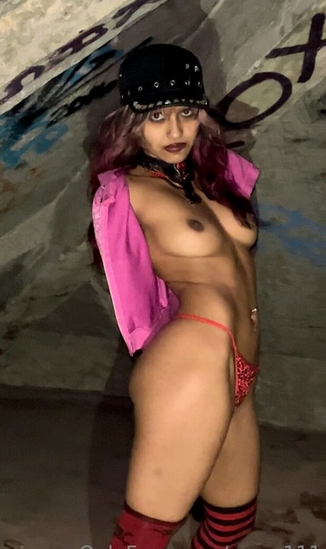 Roxyz111 free only fans