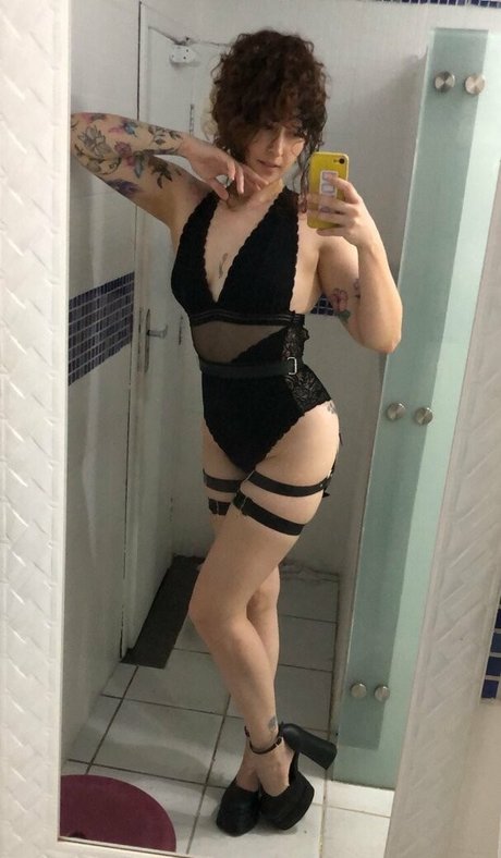 addaraflor naked onlyfans