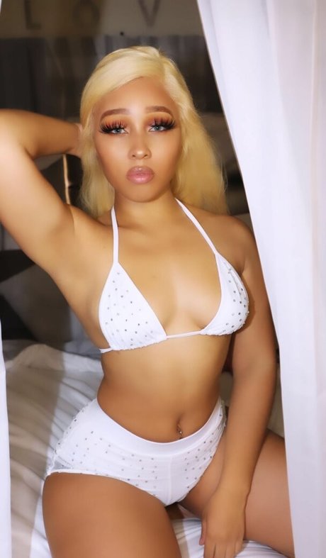 Dominique Danielle onlyfans lean