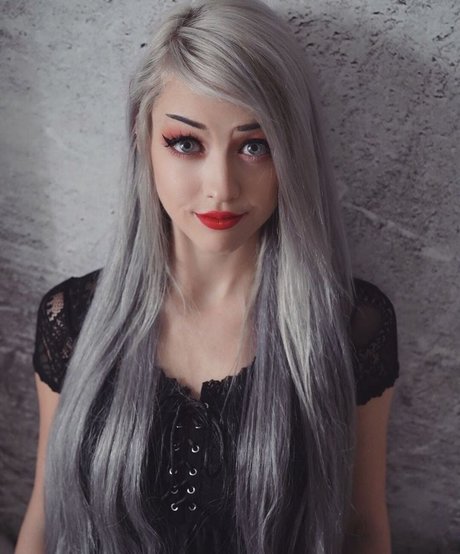 Farbenfuchs onlyfans model photos