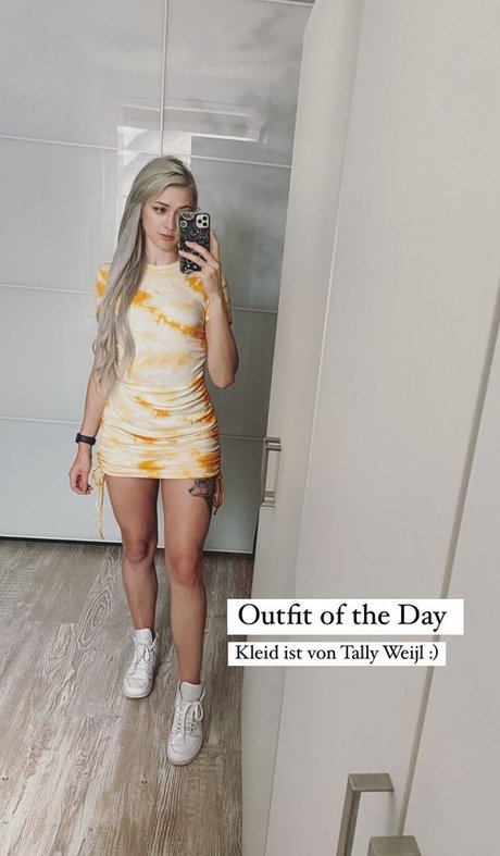 Farbenfuchs onlyfans leaks naked