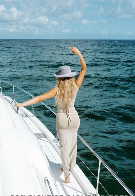 Carmen Carrera onlyfans content type