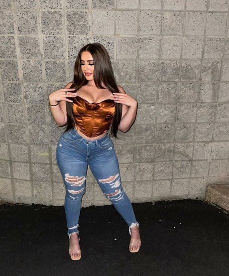 Mamiii onlyfans naked pics