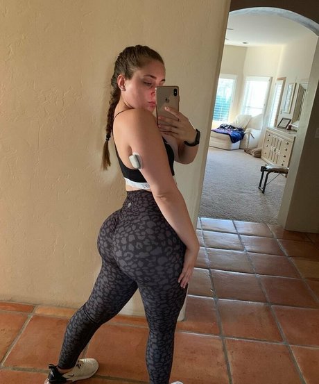 Mamiii nude onlyfans pics