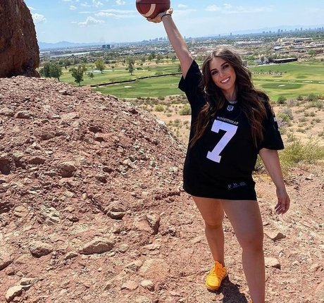 Mamiii leaked naked onlyfans