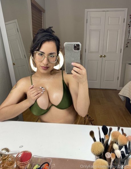 venusbaby2_ onlyfans leaks free