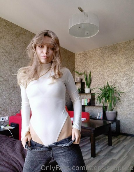 roxanne moore onlyfans.