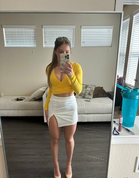 brookeblondfree onlyfans leak fuck