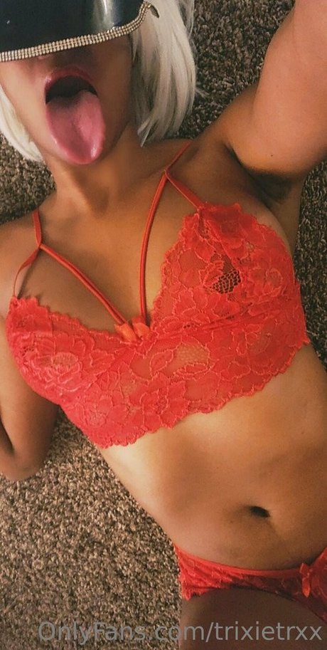 trixietrxx onlyfans content type