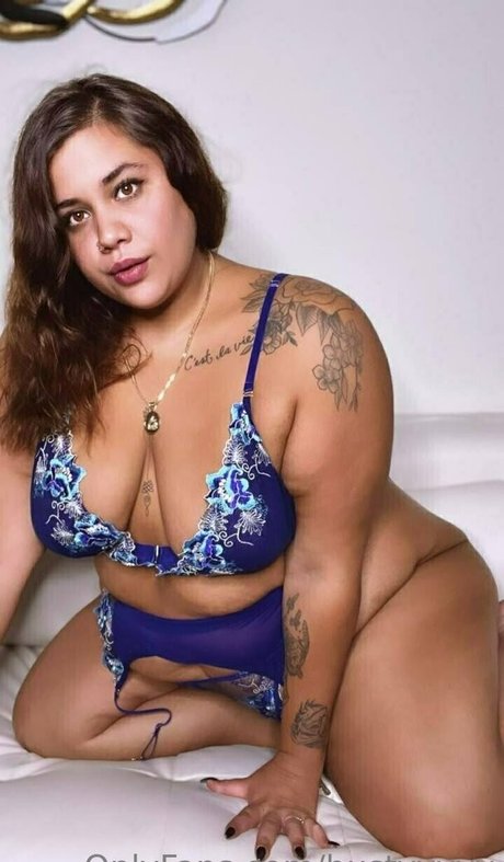 bustyyyyy onlyfans leakd